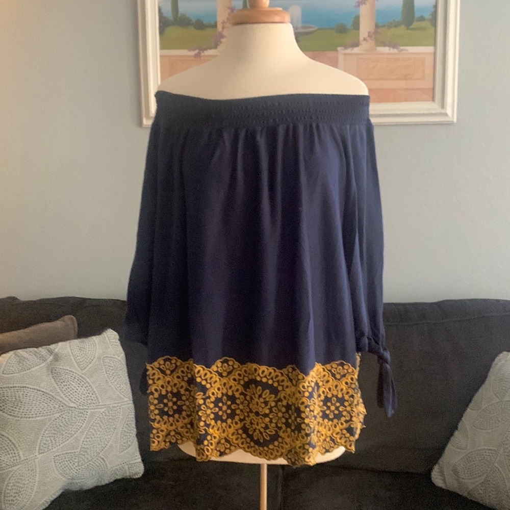 Women’s blouse